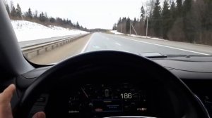 Cadillac Escalade ESV скорость 187 км/ч  расход 16