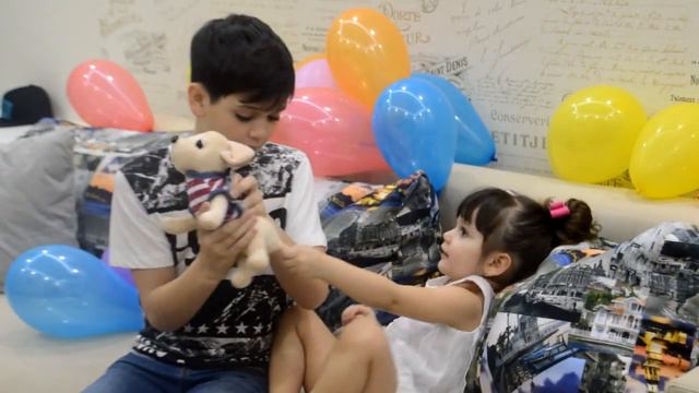 8 Марта /Поздравляю сестричку смотреть онлайн