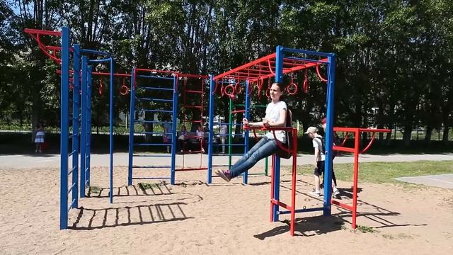 Спортивно-игровая площадка «Территория семьи»