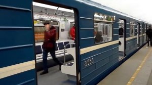 Вагон салон на станции Улица Дыбенко