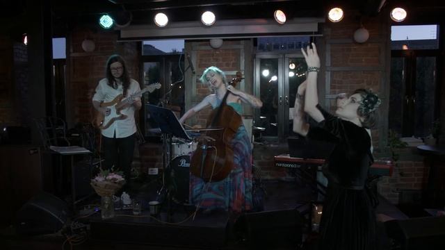 ДАРЬЯ ЛОВАТЬ, АВТОРСКАЯ ПЕСНЯ ПРОЩАЙ ОРУЖИЕ смотреть онлайн