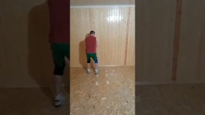 Учимся движению ног в стиле Майка Тайсона!