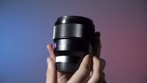 Sony FE 85mm f/1.8: мал, да удал! ?
