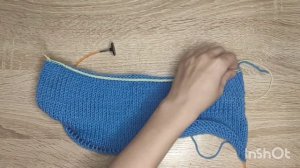 Кардиган из букле спицами описание