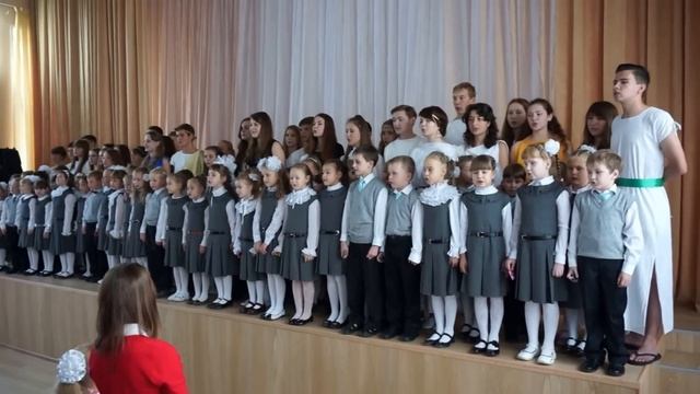 Кравченко Анна - Исполнение гимна гимназии 48, вступление в гимназисты смотреть онлайн