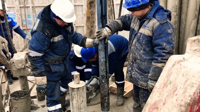 Разведочная скважина , отбор керна . Бурение буровая смотреть онлайн