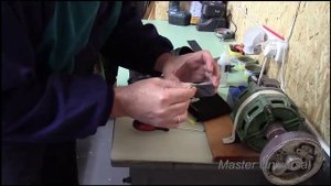 Ремонт обуви своими руками.Ставим набойки на мужские туфли.