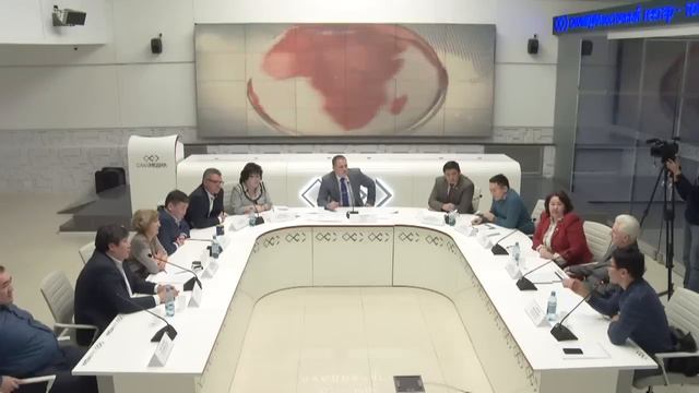 Копия видео "2 заседание клуба "Политрук".Тема:"Дальневосточный гектар-точка зрения"" смотреть онлайн