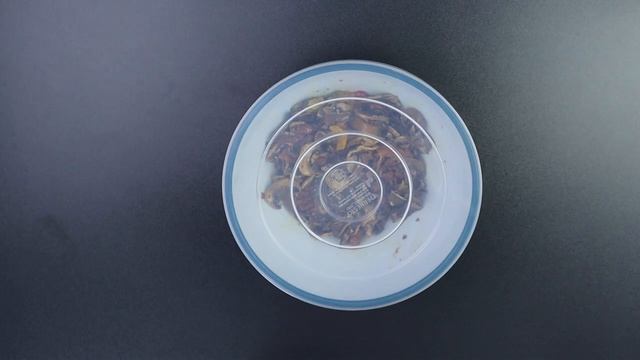 Стеклянная лапша с сушеными грибами и вялеными томатами. смотреть онлайн