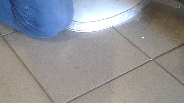 Трубчатое сверло. Сверлим крышку бочка унитаза ста смотреть онлайн