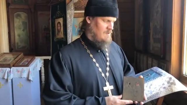 Оклад стариной иконы Митрофана Воронежского и Тихона Задонского теперь находится в храме Бердска смотреть онлайн