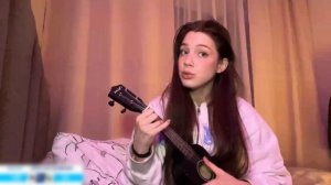 Акулич Поёт Свою Новую Песню и Играет на Укулеле