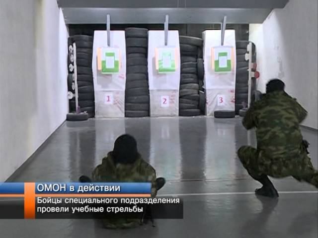Бойцы специального подразделения провели учебные стрельбы.