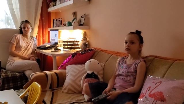 ВЛОГ: Наши Планы на 8 МАРТА! Разбираю Гардероб - Мои Любимые Платья! смотреть онлайн