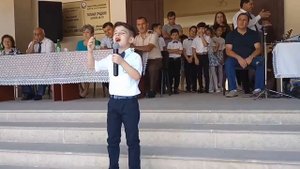 Последний звонок. Азербайджан,город Ширван. Очень талантливый парень