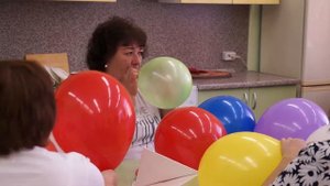 Поздравление-сюрприз от родителей выпускников 11 классов Ярковской СОШ.