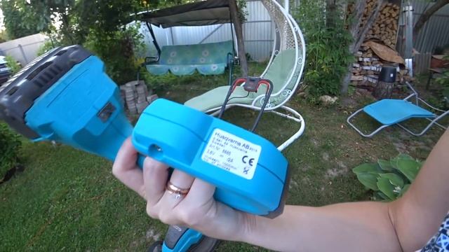 ВЛОГ Испугалась ужас! Ножницы для травы Gardena Аккумуляторные Кусторез 27 июня 2018 смотреть онлайн