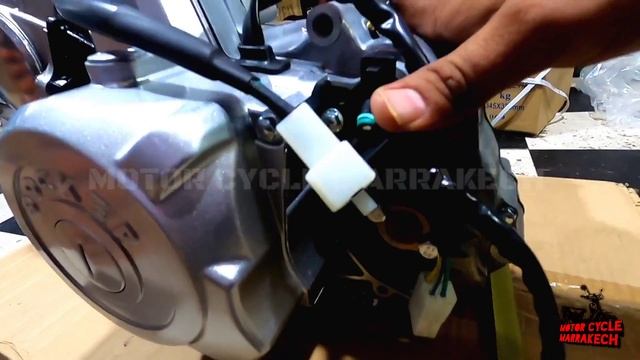Makina docker 120cc originale? الجديد في السوق ولكن راه ماشي 125cc ??. شنو كايجي معاها. بالتفصيل ?