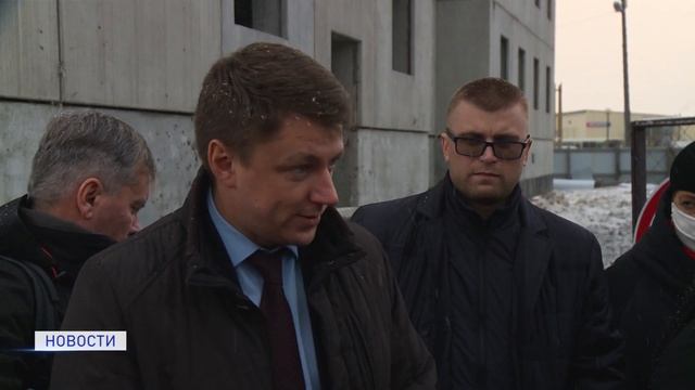 С ОПОЗДАНИЕМ НА ГОД