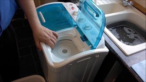 The Compact Portable Twin Tub Washing Machine! (Good Ideas Model XPB35-918S)