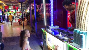 ХИТРЫЙ ПРОДАВЕЦ МОРОЖЕНОГО В ТУРЦИИ / ICE CREAM SHOWS IN TURKEY