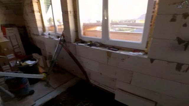 Зачем пескобетонную стяжку проливать водой ? смотреть онлайн