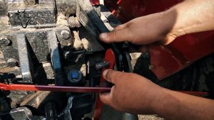 Прицепное. Сцепка для прицепов. Блокировка подъема навески.