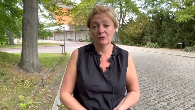 Информация от JOBCENTER. Украинцев в Германии заставляют возвращать деньги! Кормушка закрывается. смотреть онлайн