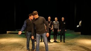 На репетиции спектакля"Я люблю тебя эскадрилья"