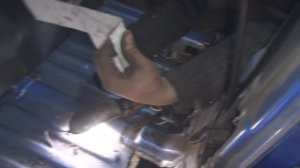 Небольшой видео урок. Как залатать днище на авто своими руками.