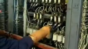 Указатель напряжения.