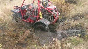 Застряли в болоте!