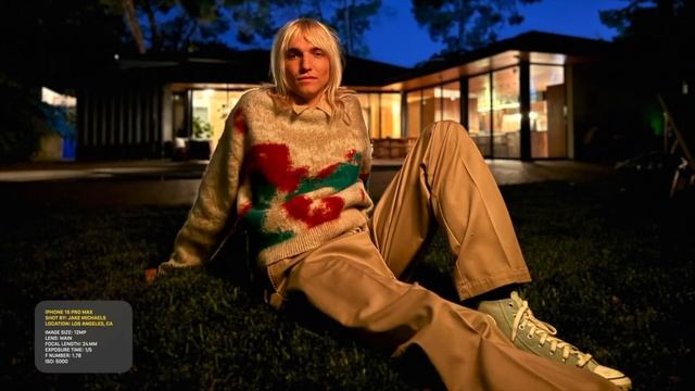 Filmmaker Reacts and Breaksdown iPhone 15 Pro Cameras смотреть онлайн