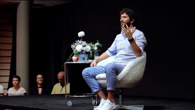 Артур Сита. Ты - Совершенство (Сатсанг, Москва 2.9.2018. Субтитры) смотреть онлайн