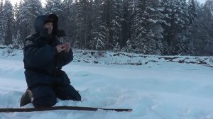 Налимчики АТАКУЮТ. Удочка на налима. Как поймать налима зимой - Болен Рыбалкой №620