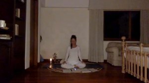 Construye resistencia y activa glándulas, y Maha Shakti Chalni Indra Mudra