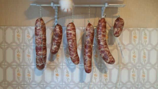 Сырокопченая колбаса - это просто.