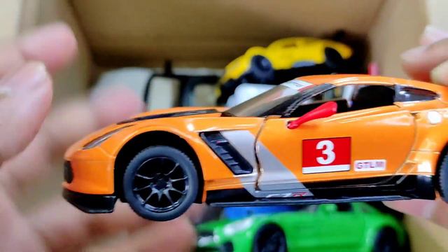 Box Full of Mini EV, Land Cruiser, Shelby GT 500, Marcedes-AMG GT, Mazda Cx 5, BrabusG800,Police Ca смотреть онлайн