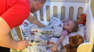 Лера не хочет идти на занятия и притворяется что заболела