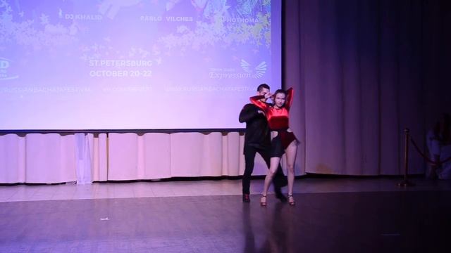 Teymur & Olga ● Bachata Show Couple ● Russian Bachata Festival 2017 смотреть онлайн