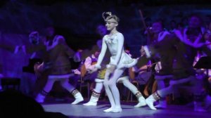 ЛЕРА - оленёнок /Праздник молодого оленя /Ансамбль им. Локтева "Якутский танец" 17.11.2013