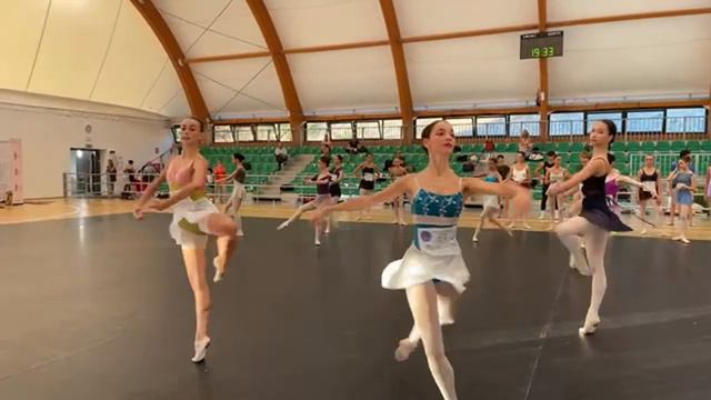BALLET - LIVE Master Class in Italy with Marc Ribaud Ballet Master at the Stuttgart Ballet
