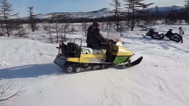 Снегоход рысь. Прыжочки )) смотреть онлайн