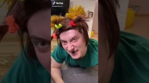 Новогодние и смешные ролики из тик тока: alena_sahnova, sidelnikovvv.
