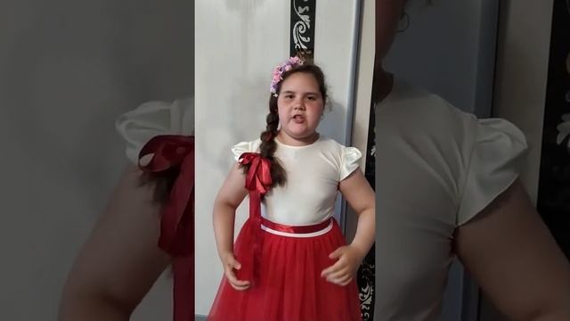 №5 Ящук Вероника, 8 лет.Стихотворение "Любите Россию!" смотреть онлайн