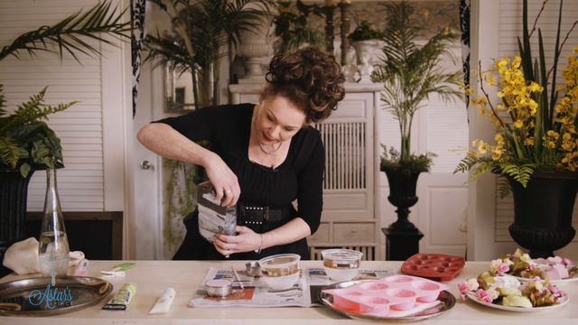 DIY Arts and Crafts: How to Make your own Chalk смотреть онлайн