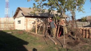 Ставим заборы/Думаем о скважине и Гоняем "чужих" по участку/ #ПереездНаАлтай#ПереездВдеревню