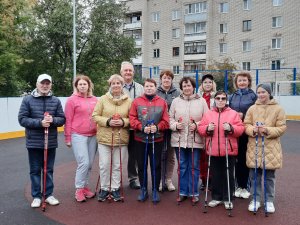 Тренировку по северной ходьбе в г Иваново для групп из ТОСов провела Ю Чистякова к м н, доцент ИГМА