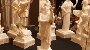 КАКИЕ БОГИ ЗА ЧТО ОТВЕЧАЮТ. ВЕДЬМИНА ИЗБА  ИНГА ХОСРОЕВА