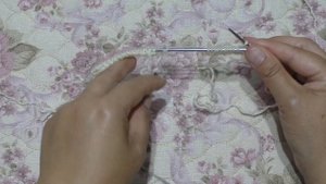 Комбинезон для новорожденного спицами часть 1